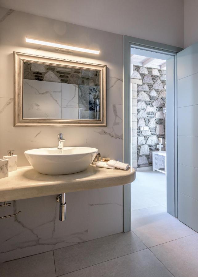 Hilltop Suites Milos Mytakas Экстерьер фото